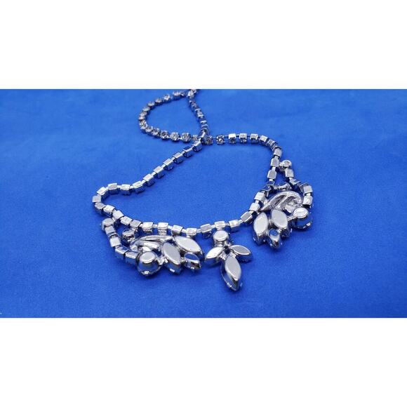 Vintage Necklace Clear Rhinestone Silver Toned Fancy 1950s Kramer Weiss Style - Picture 9 of 11